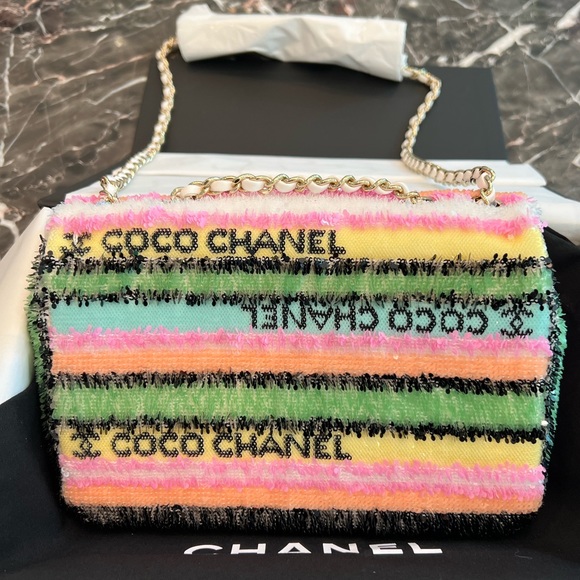 SOLD ON TRADESY ❗️ CHANEL MINI FLAP BAG SEQUINS & GOLD-TONE METAL MULTICOLOR - Picture 3 of 12
